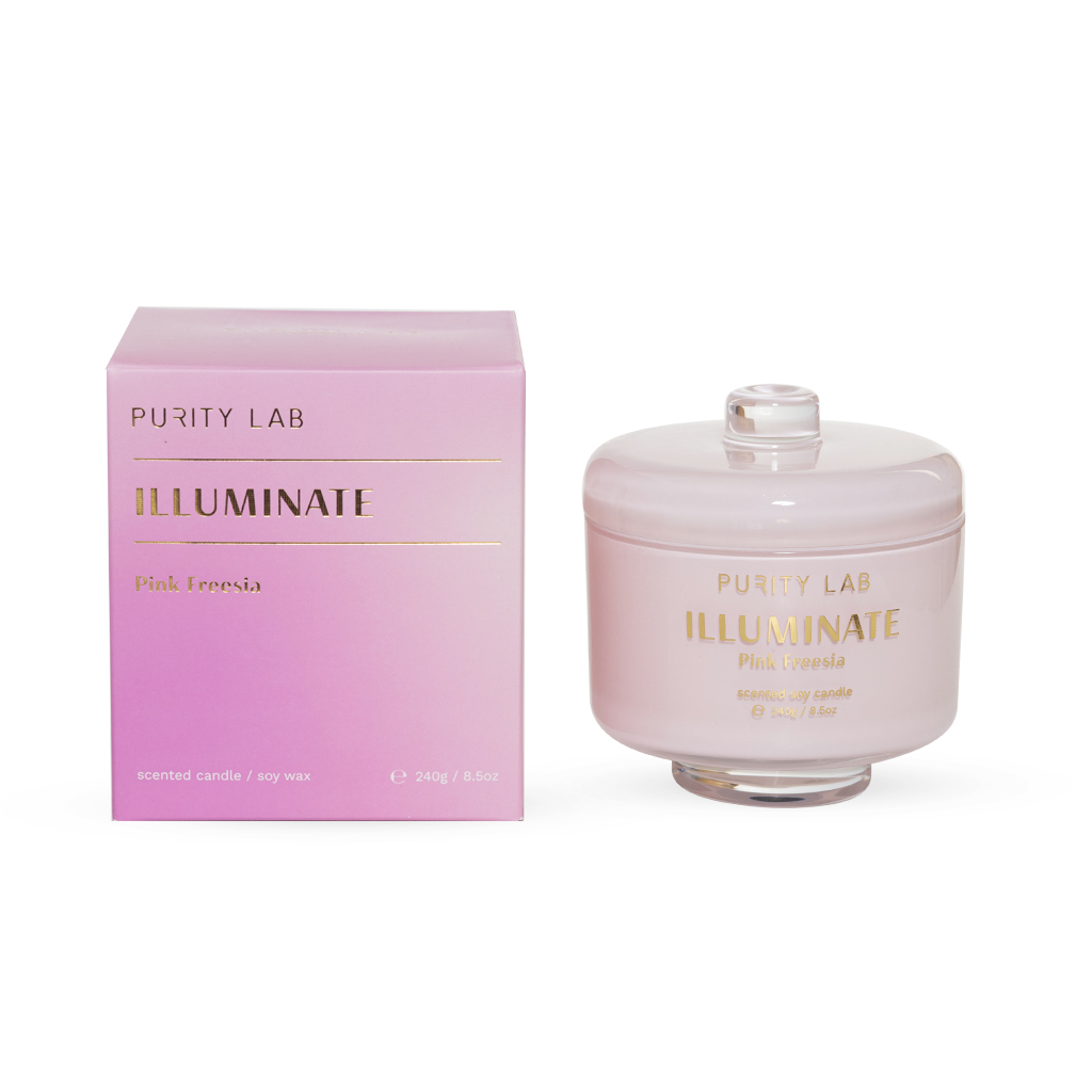 Свічка Pink freesia у рожевому скляному свічнику 240г