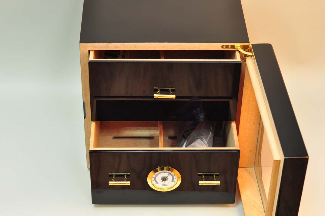 Хюмідор шафа (лак) 240 * 240 * 240 мм | Интернет-магазин Кактус