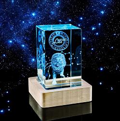 Хрустальный куб на деревянной подставке с RGB подсветкой Зодиак Лев 4,5х8см